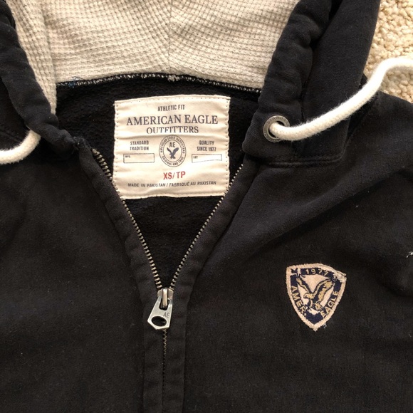 Aeropostale/American Eagle Zip-up Hoodies - Picture 4 of 9